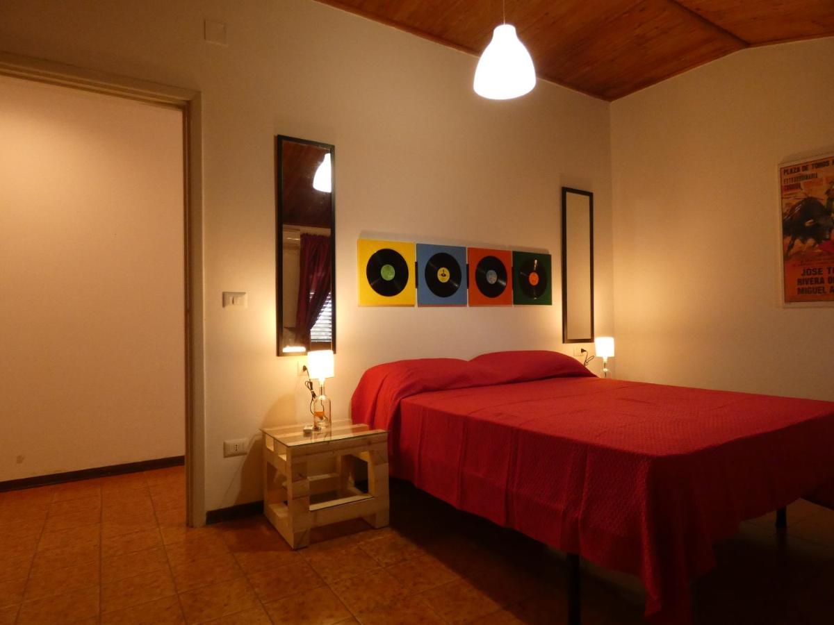 Apartament Holiday House Santa Severina Zewnętrze zdjęcie